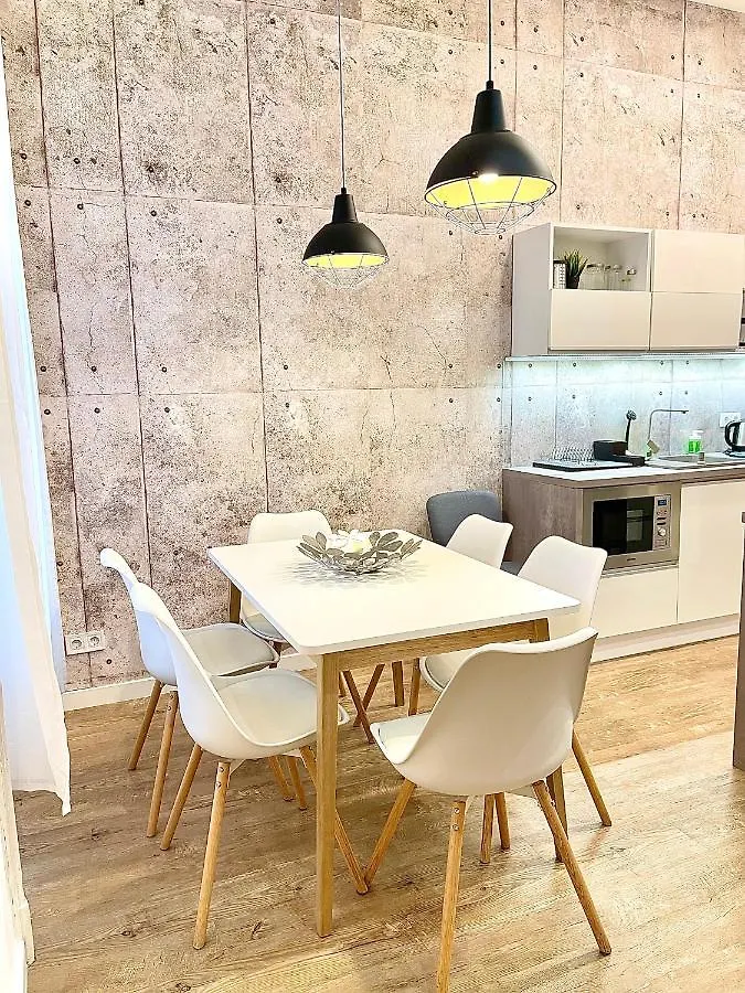 Dream Design Apartment - 3 Bedrooms & Finn Sauna Budapest