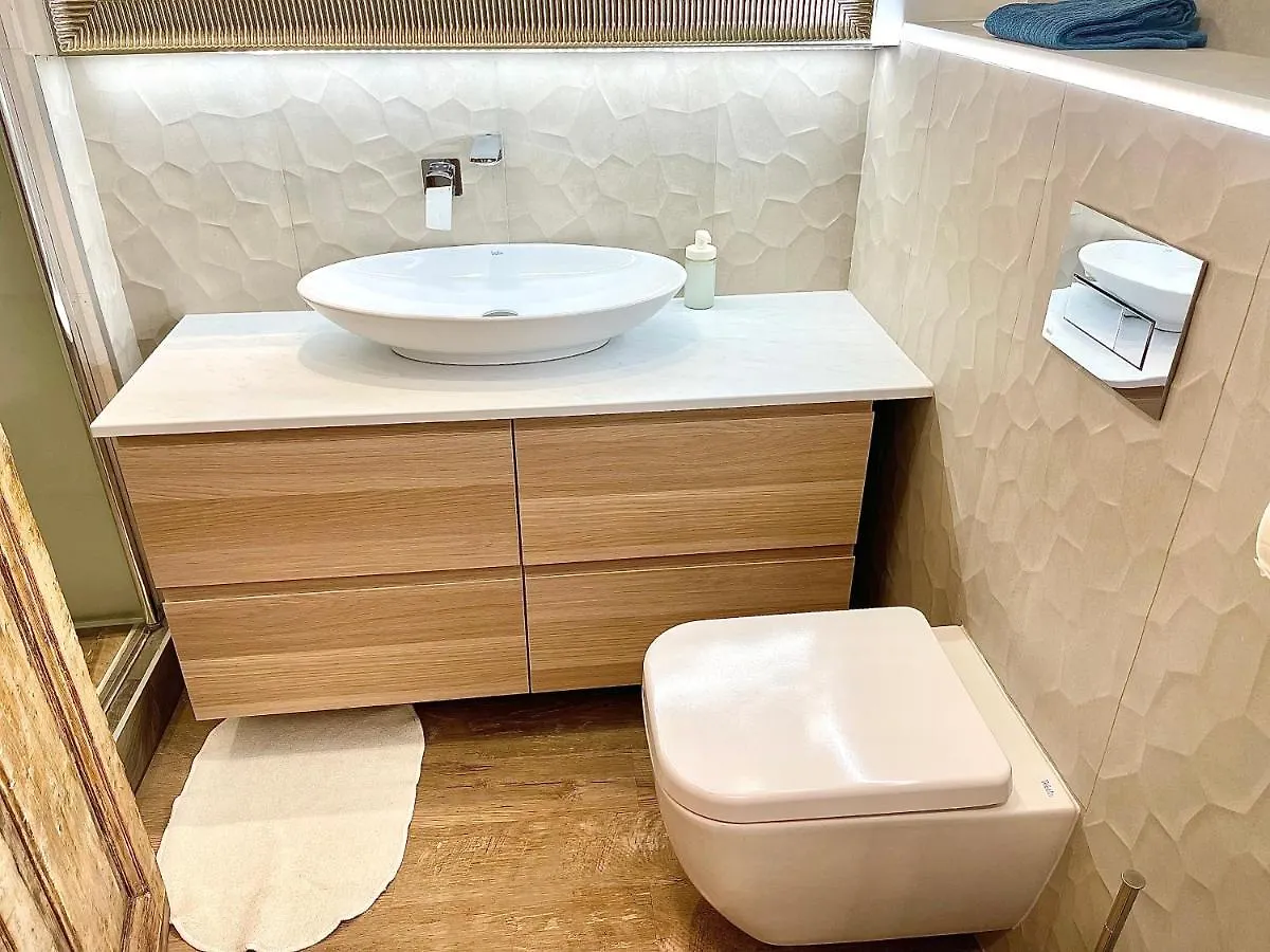 Dream Design Apartment - 3 Bedrooms & Finn Sauna Budapest Hungary