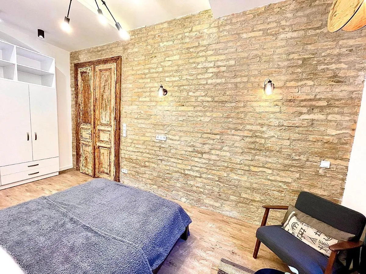 Dream Design Apartment - 3 Bedrooms & Finn Sauna Budapest