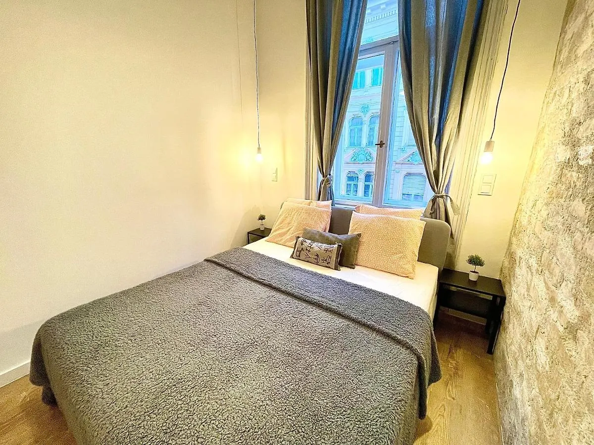 Dream Design Apartment - 3 Bedrooms & Finn Sauna Budapest 0*,
