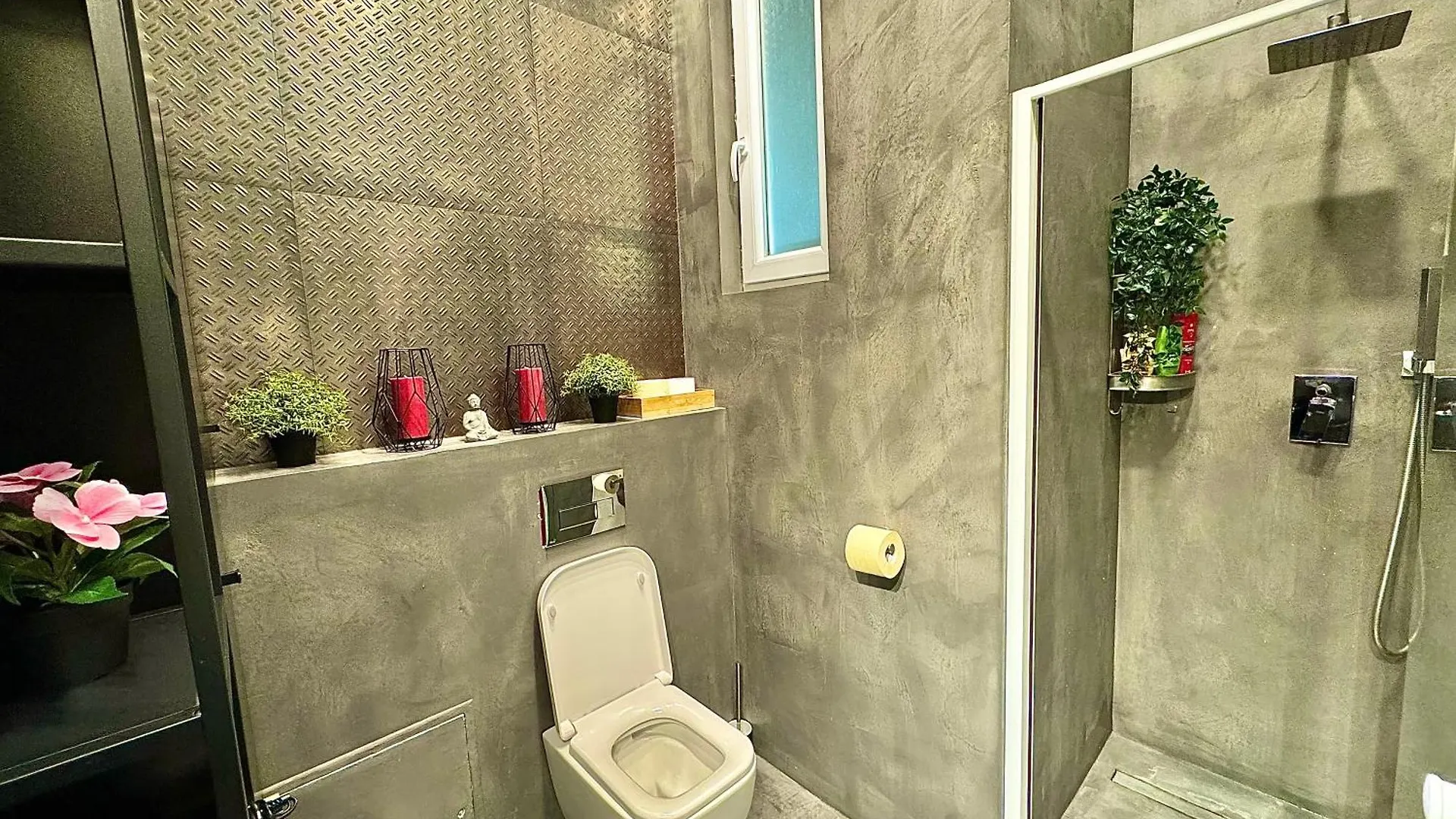 Dream Design Apartment - 3 Bedrooms & Finn Sauna Budapest